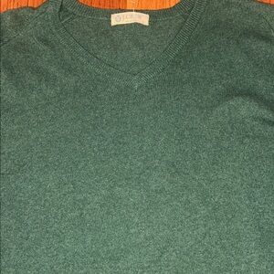 J. Crew Forest Green V-Neck Sweater Large 
Unisex (cashmere blend)